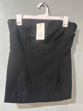 Strapless halter top